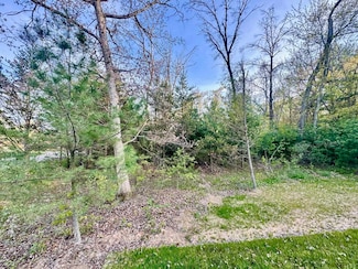 333 Oakbrook Dr, Wisconsin Dells, WI 53965