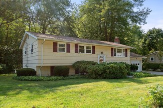 8 Arnold Terrace, Burlington, MA 01803