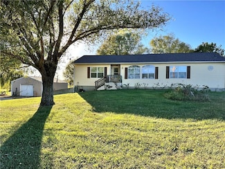 22806 S Valley Rd, Pleasant Hill, MO 64080