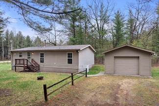 W4248 Wildwood Dr, Mauston, WI 53948