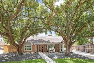 7827 Fairdale Ln, Houston, TX 77063