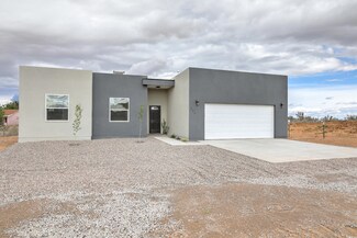 890 Idalia Rd SW, Rio Rancho, NM 87124