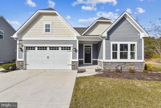 16 Thornton Dr, Ocean View, DE 19970