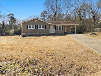 215 Lovebridge Dr SE, Calhoun, GA 30701