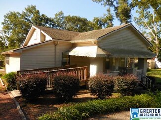 135 1st Ave SE, Graysville, AL 35073