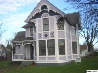 990 SE Shelton St, Dallas, OR 97338