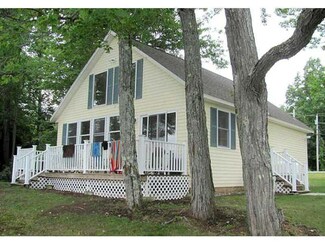 694 Federal Rd Unit 1, Livermore, ME 04253