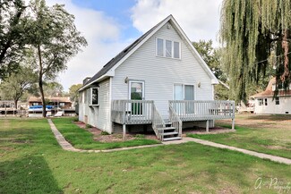 37432 N Terrace Ln, Spring Grove, IL 60081