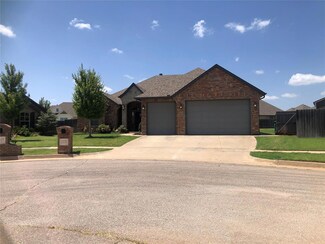 2221 Sugar Sands Rd, Yukon, OK 73099