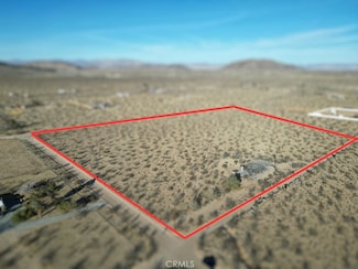 57186 Karol Rd, Landers, CA 92285