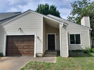 5719 Earnhardt St, Virginia Beach, VA 23464