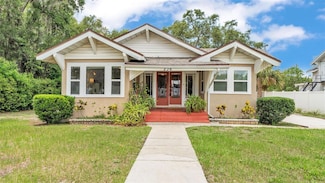 236 E Seminole Ave, Lake Wales, FL 33853