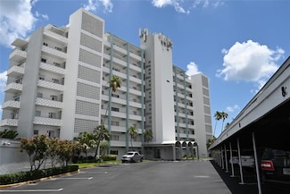 1365 Snell Isle Blvd NE Unit 2, Saint Petersburg, FL 33704