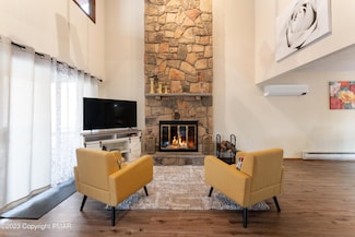 106 Riverbend Terrace, East Stroudsburg, PA 18301