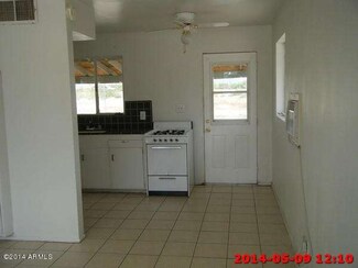 418 Reizen Dr, Morristown, AZ 85342