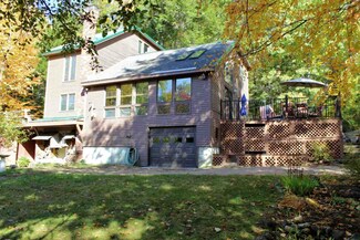 1076 Davis Hill Rd, Center Conway, NH 03813