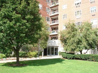 4625 5th Ave Unit 100, Pittsburgh, PA 15213