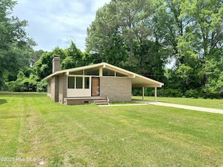115 Cherry St, Woodland, NC 27897