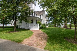 205 S Walnut St, Cooksville, IL 61730