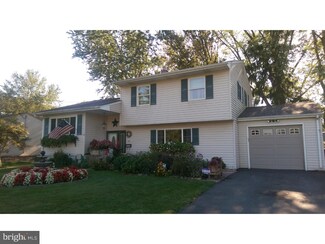34 Marquis Rd, Ewing, NJ 08638