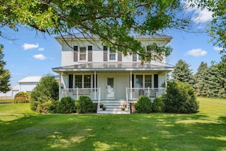2401 300th Ave, Earlville, IA 52041