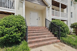 2328 W Vandalia Rd Unit K, Greensboro, NC 27407