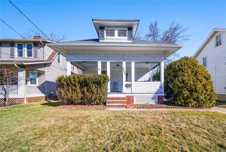 5095 Oakmont Dr, Cleveland, OH 44124