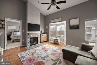 665 Constellation Square SE Unit F, Leesburg, VA 20175