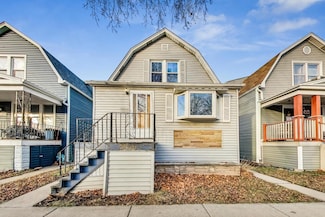 5940 W Patterson Ave, Chicago, IL 60634