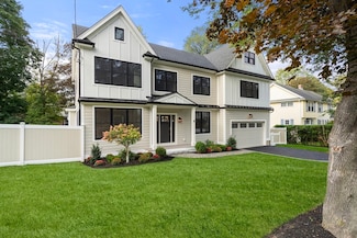 9 Stanley Rd, Belmont, MA 02478