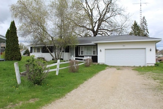 318 W Blackstone St, Shullsburg, WI 53586