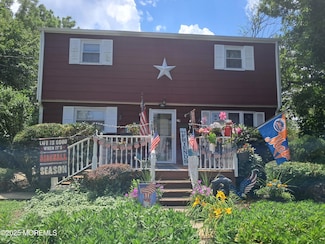 79 Barkalow Ave, Freehold, NJ 07728