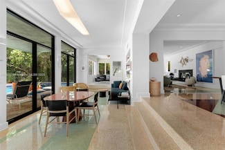 6165 Pine Tree Dr, Miami Beach, FL 33140
