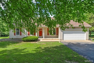 5265 Country Club Rd, Washington, MO 63090