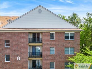 70 E Park St Unit 2-23, Bordentown, NJ 08505