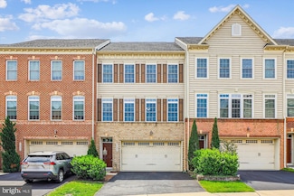 42621 Offenham Terrace, Chantilly, VA 20152