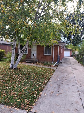 4510 Croissant St, Dearborn Heights, MI 48125