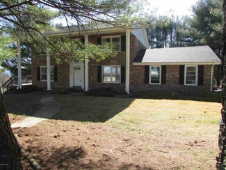 2492 Forest Hill Dr, Draper, VA 24324