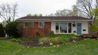 1816 Palomar Dr, Ann Arbor, MI 48103
