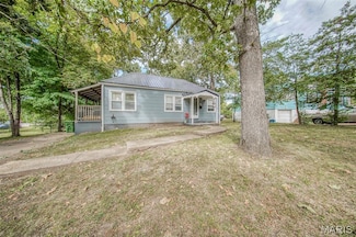 5 Rolla Gardens Dr, Rolla, MO 65401