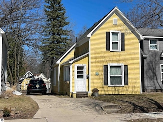 829 E Eighth St, Traverse City, MI 49686