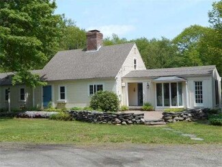 36 N Main St, Petersham, MA 01366