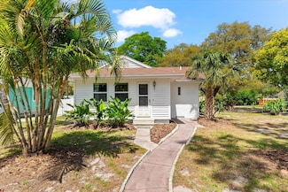 1232 Sedeeva Cir S, Clearwater, FL 33755