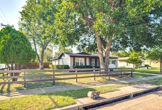 1832 Belmont St, Mesquite, TX 75149