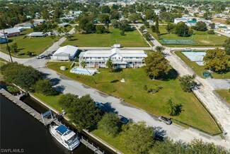 300 1st St, Moore Haven, FL 33471