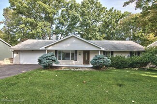 138 Carol Dr, Clarks Summit, PA 18411