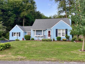 157 Holmes Rd, Apalachin, NY 13732