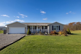 900 Schrader Rd, Mercer, PA 16137