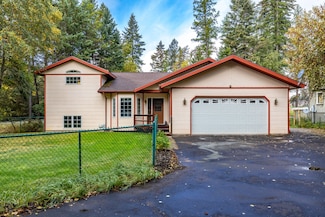 1295 Tamarack Ln, Columbia Falls, MT 59912
