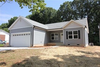 2630 Kenhill Dr, Charlotte, NC 28208